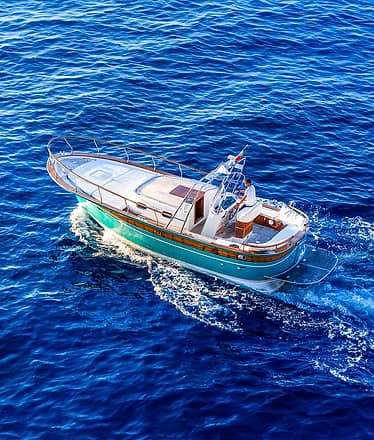 Tour in barca luxury a Capri con Aprea 32