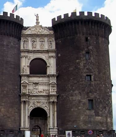 Guided Tour of Naples: Historic Center and Underground