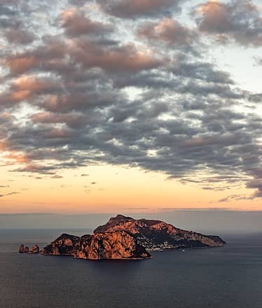 Capri: tour di mezza giornata in barca di lusso privata
