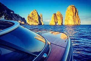 Sunset & champagne: tour in barca su motoscafo Riva 44 