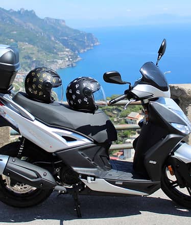 Noleggio scooter in Costiera Amalfitana