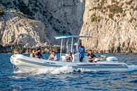 Tour veloce di Capri in gommone da 250 cv con marinaio