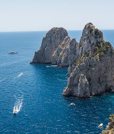 Tour in barca privata a Capri (giornata intera)