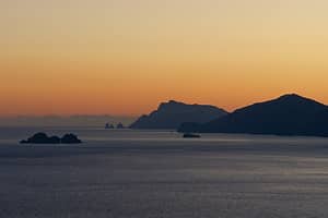 Tour in barca al tramonto alle isole Li Galli