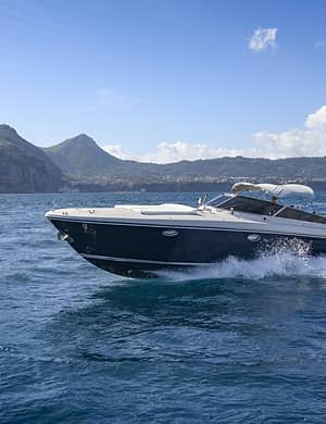 Napoli - Capri (o viceversa): transfer in barca privata