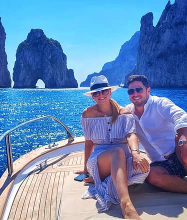 Luxury Capri Tour and Lunch Stop in Nerano by Luxury Speedboat