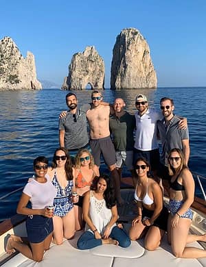 Tour in barca da Positano a Capri per piccoli gruppi