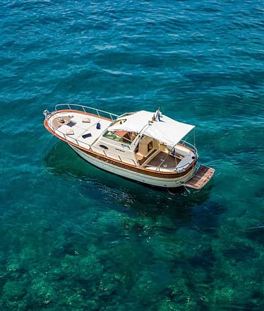 Intera giornata in barca privata da Positano a Capri