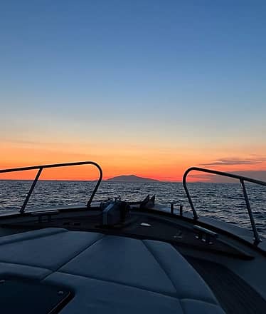 Sunset tour privato in barca a Positano o Capri