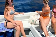 Giro in barca a Capri con sosta per nuotare!
