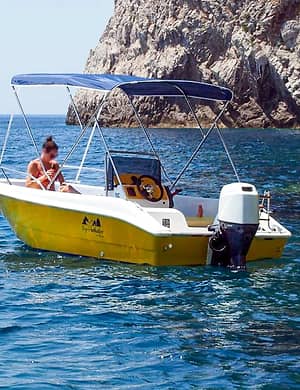 Boat rental in Capri, without skipper