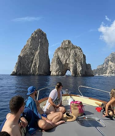 Capri Top Experience: Grottoes, Swim, and Aperitif 
