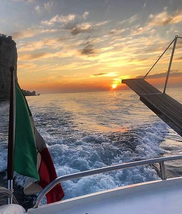 Sunset tour in barca privata a Capri o Sorrento
