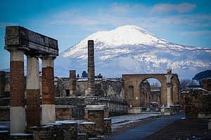 Transfer from Rome to the Amalfi Coast + Pompeii Stop