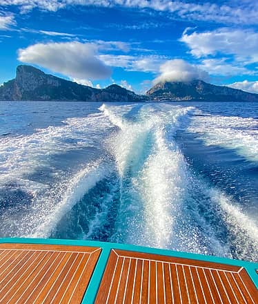 Tour privato in barca di Capri e Sorrento