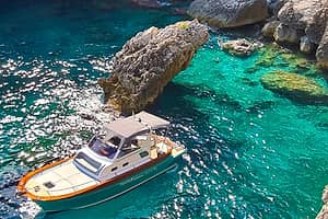 Tour privato in barca a Capri e in Costiera Amalfitana