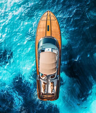 Exclusive Capri Minicruise via Riva 44 Deluxe Motorboat