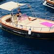 Here Comes The Sun: Capri in barca privata, all'alba