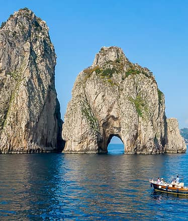Ticket to Ride: giro in barca di Capri su gozzo privato