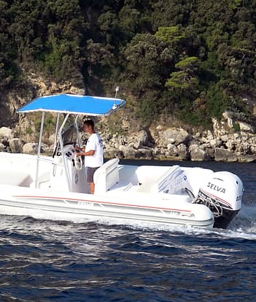 Water Taxi a Capri per le barche in rada h24 