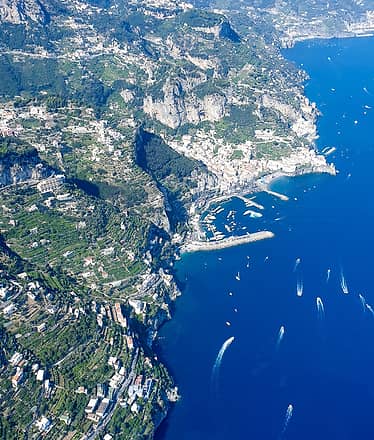 Helicopter Tour: Amalfi Coast and Sorrentine Peninsula