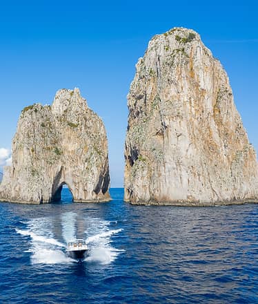 Giornata in barca a Capri, da diverse località
