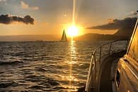 Tour di Capri in barca al tramonto con cocomero party!