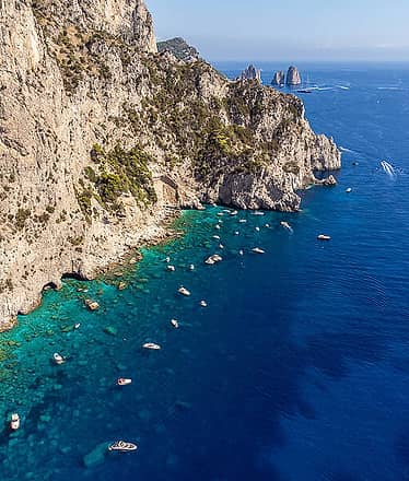 Barca di lusso per Capri con partenza da Positano, Amalfi o Sorrento