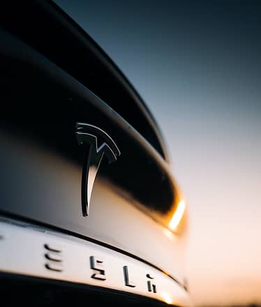 Costiera Amalfitana in Tesla: tour privato sostenibile!