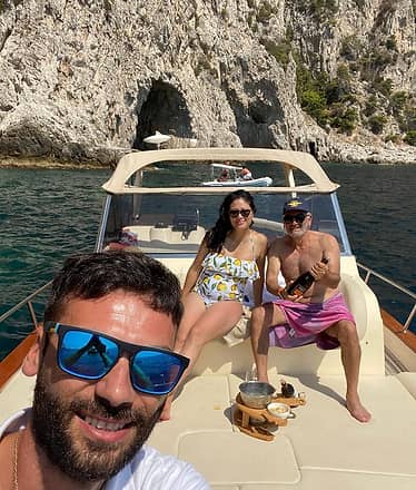 Giornata in barca a Capri. Gozzo privato!