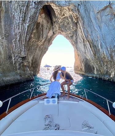 Giornata in barca a Capri. Gozzo privato!