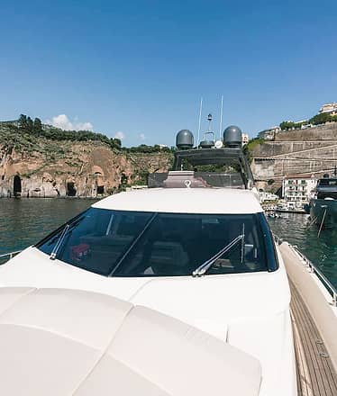 Ferretti 70 Yacht luxury experience