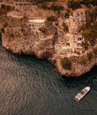 A taste of the Amalfi Coast: mezza giornata in barca privata