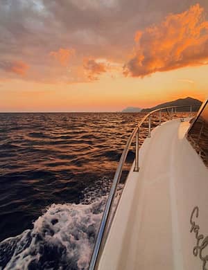 Tour in yacht al tramonto in Costiera Amalfitana