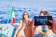 Tour privato di Capri in barca su Axopar 28