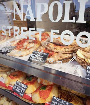 Street food tour guidato del centro di Napoli