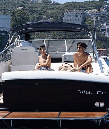 Private yacht transfer to and from Capri