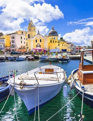 Private boat tour of Procida with brunch