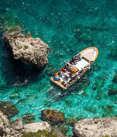 Giro dell'isola di Capri e sosta alla Grotta Azzurra