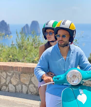 Prenota online uno scooter a Capri