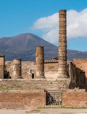 Tour di Pompei e degustazione vini Lacryma Christi