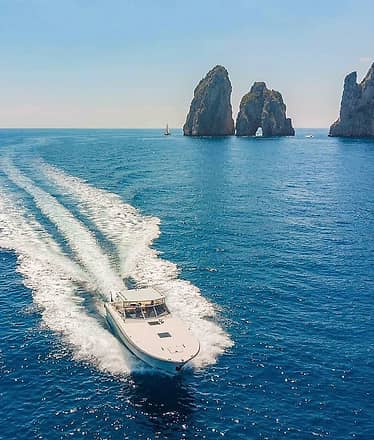 Servizi speciali da e per Capri in barca luxury