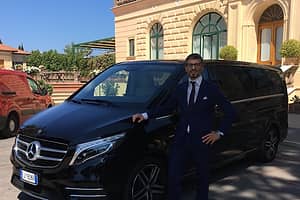 Private transfer con luxury Mercedes da o per Napoli