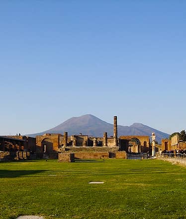 Shore excursion: Sorrento, Positano and Pompeii