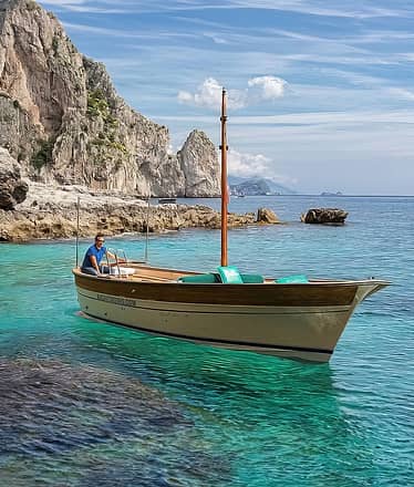 The classic Boat Tour of Capri