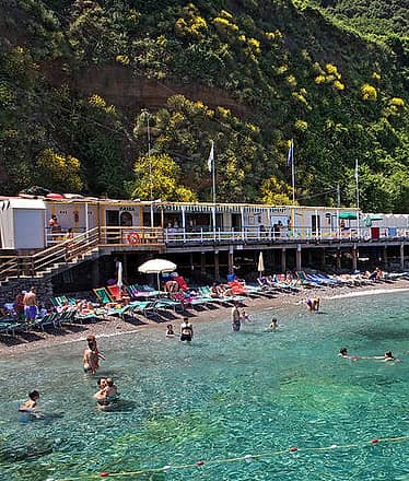 Giro dell'isola e servizio spiaggia a Capri