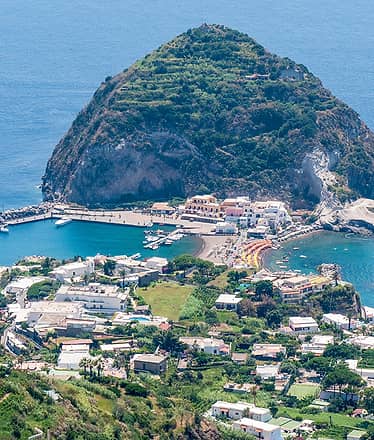 Escursione a Capri e Ischia o Procida in motoscafo 