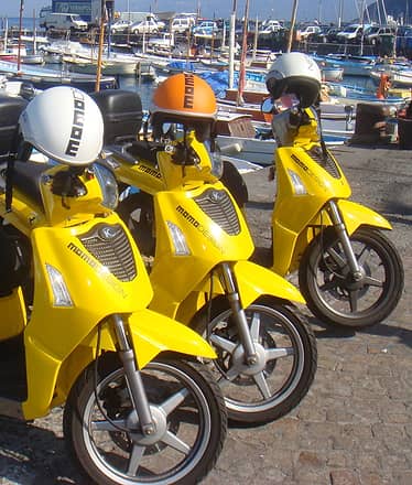 Prenota il tuo scooter a Capri - Intera Giornata(6 ore)