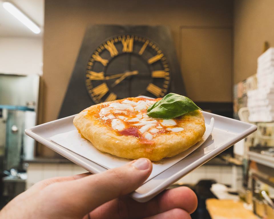 Easy Homemade Pizza Fritta Recipes 2023 AtOnce