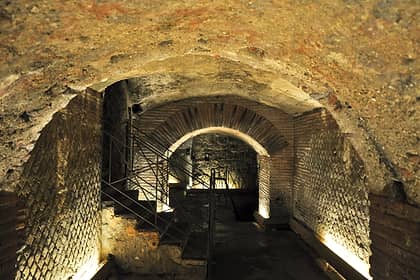 Naples Underground (Napoli Sotterranea)